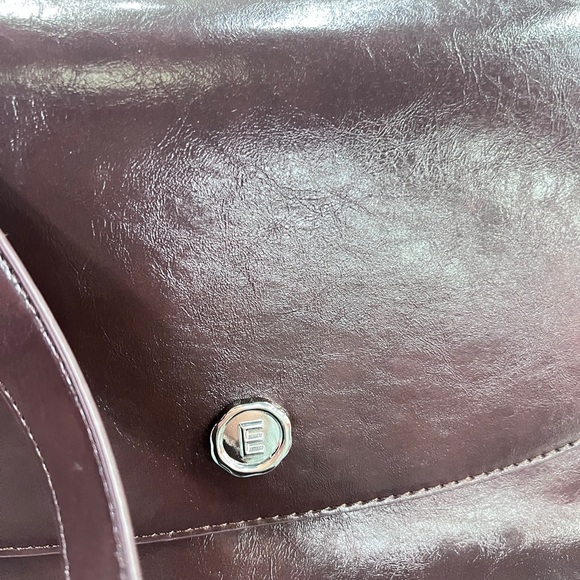 Vintage Chocolate Brown Shoulder Bag | Classic & Elegant - Picture 12 of 16